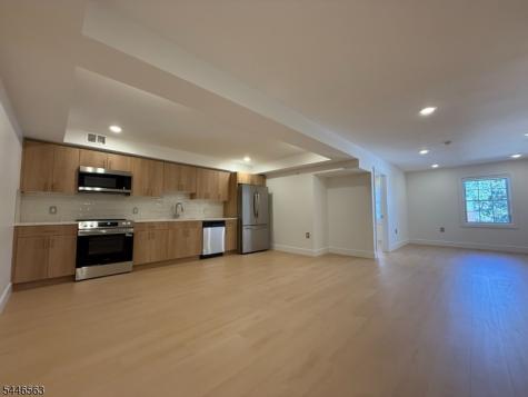 627 Valley Road Montclair NJ 07043