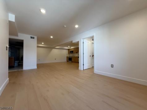 627 Valley Road Montclair NJ 07043