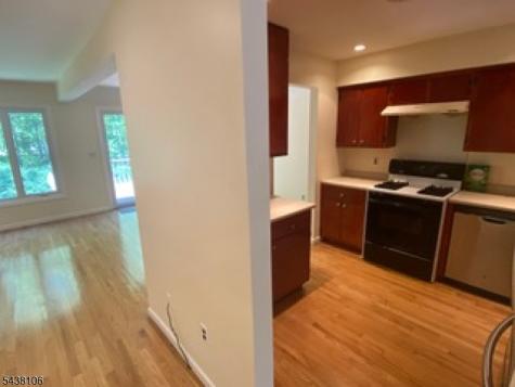 8 Stockton Court Parsippany-troy Hills NJ 07950