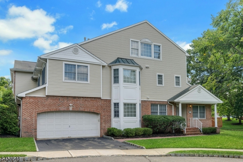 16 Mcmanus Court West Orange NJ 07052