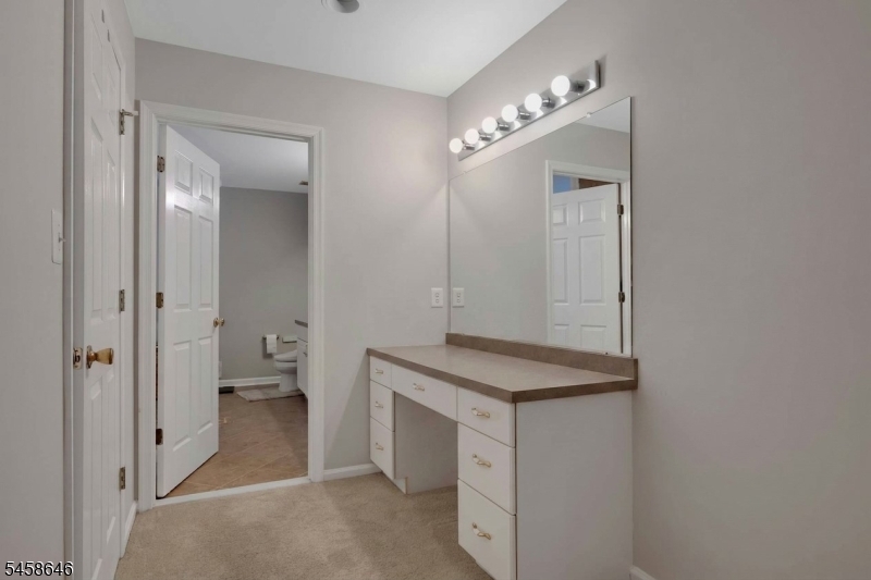 16 Mcmanus Court West Orange NJ 07052