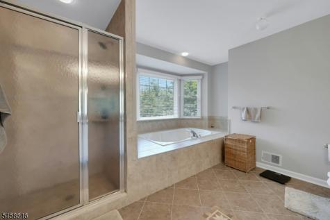 16 Mcmanus Court West Orange NJ 07052