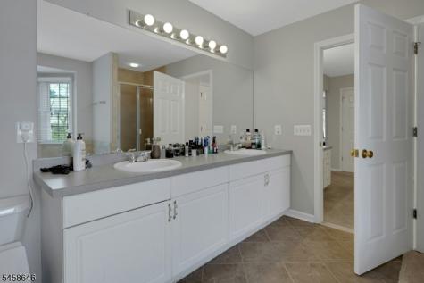 16 Mcmanus Court West Orange NJ 07052