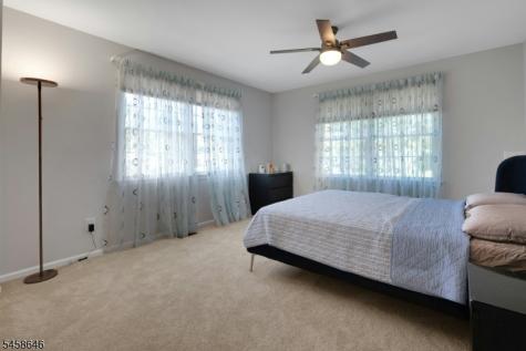 16 Mcmanus Court West Orange NJ 07052