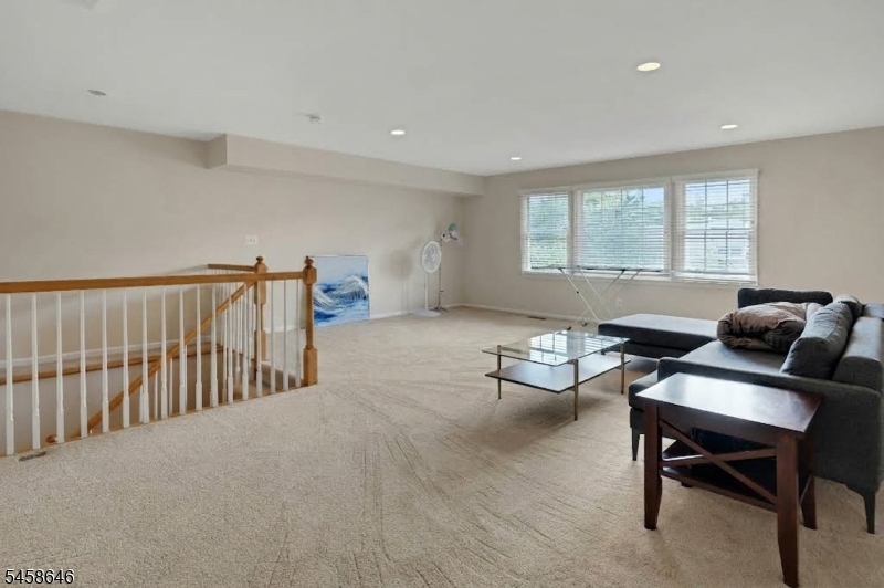 16 Mcmanus Court West Orange NJ 07052