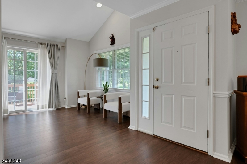 16 Mcmanus Court West Orange NJ 07052
