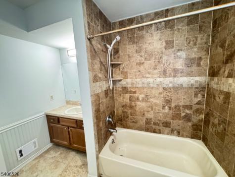 15 Hanover Square Middlesex NJ 08846