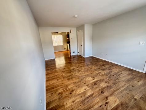 15 Hanover Square Middlesex NJ 08846