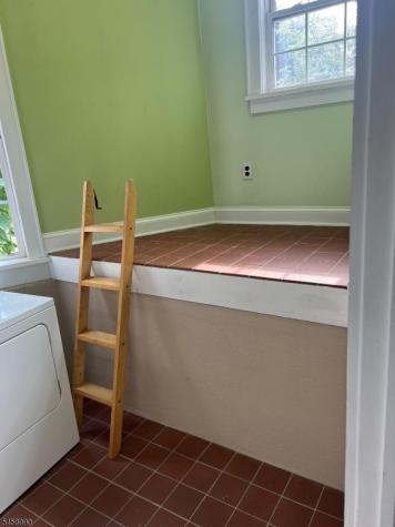 107 Pine Street Montclair NJ 07042