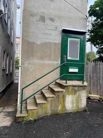 107 Pine Street Montclair NJ 07042