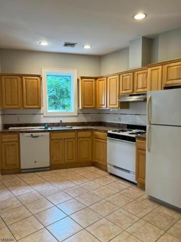 107 Pine Street Montclair NJ 07042