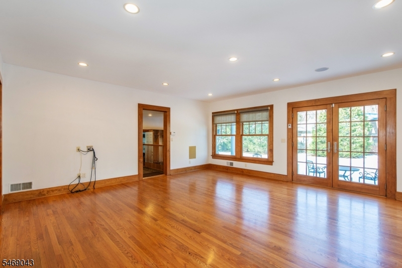 746 Valley Road Montclair NJ 07043