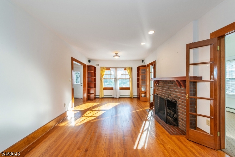 746 Valley Road Montclair NJ 07043