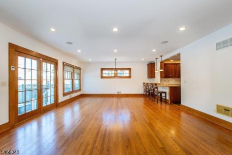 746 Valley Road Montclair NJ 07043