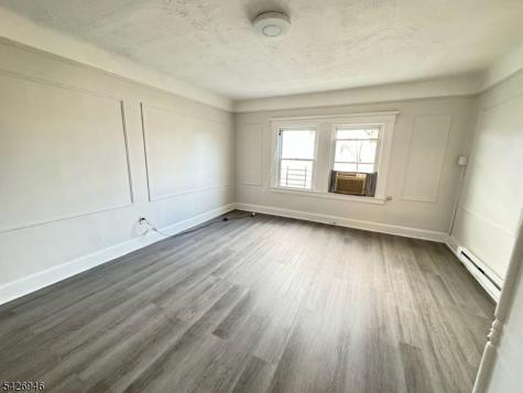 854 S 15th Street Newark NJ 07108