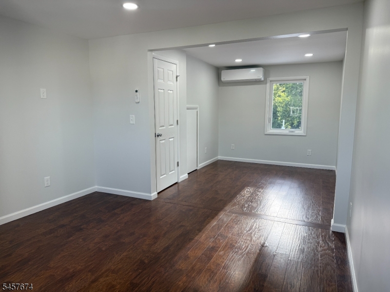 584 Pompton Avenue Cedar Grove NJ 07009