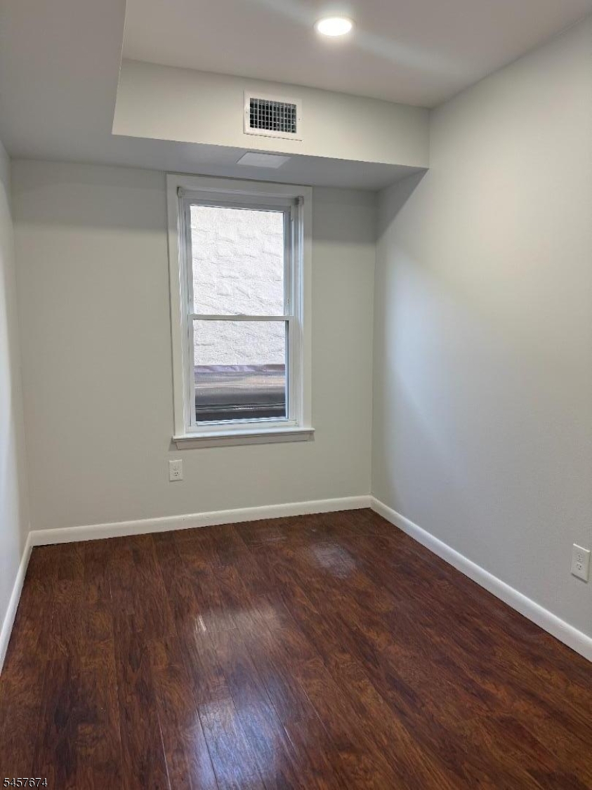584 Pompton Avenue Cedar Grove NJ 07009