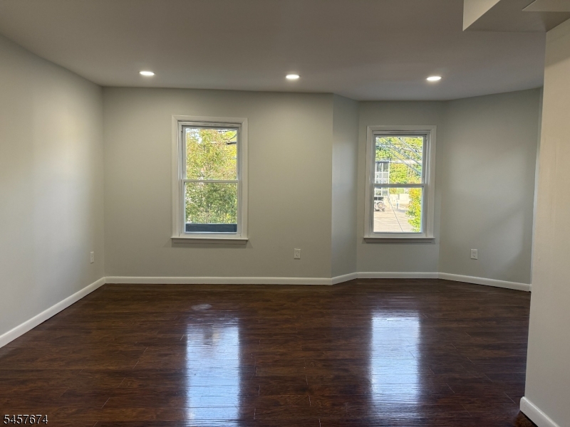 584 Pompton Avenue Cedar Grove NJ 07009