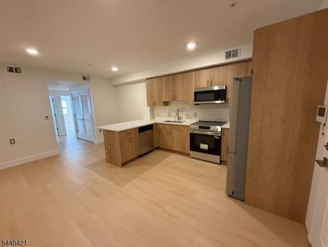 627 Valley Road Montclair NJ 07043