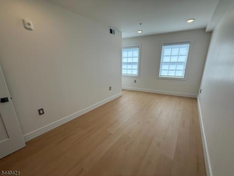 627 Valley Road Montclair NJ 07043