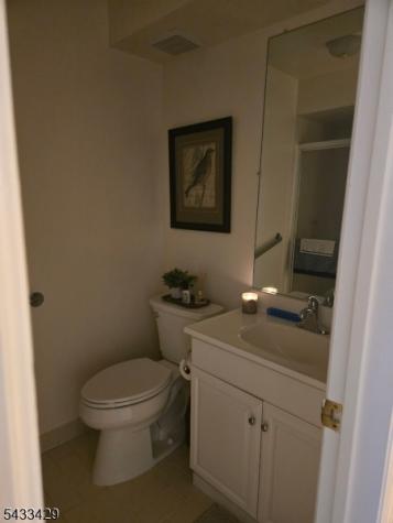 87 Junco Court Readington NJ 08887