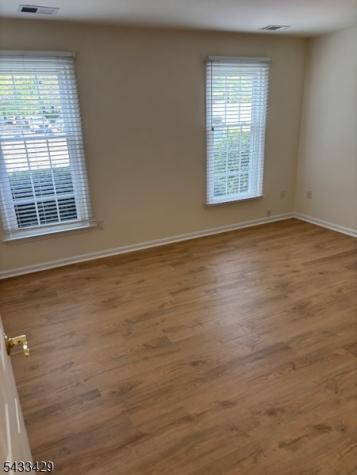 87 Junco Court Readington NJ 08887