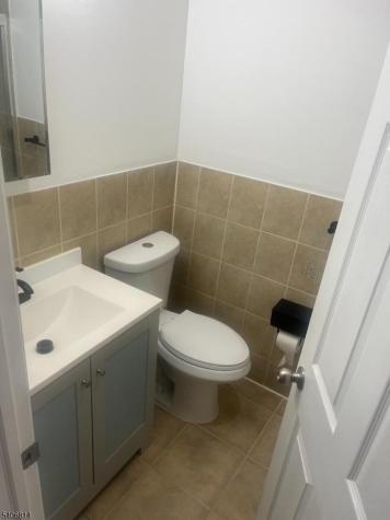 710 27TH Street Union NJ 07087