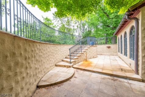 50 Rock Spring Road West Orange NJ 07052