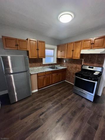 9 Rosedale Ave Unit 2 Montclair NJ 07042