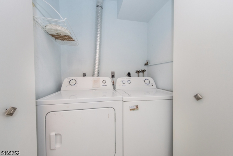 4 Danbury Court Bedminster NJ 07921