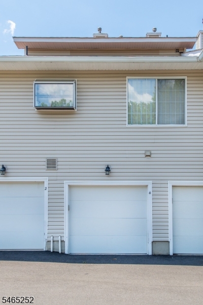 4 Danbury Court Bedminster NJ 07921