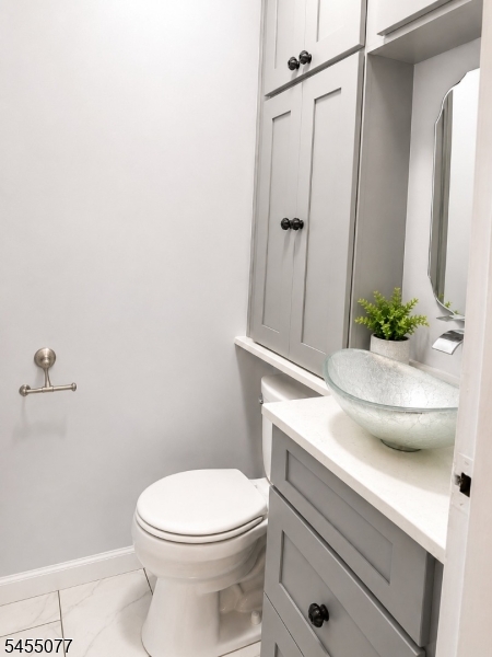 18 Deanna Drive Hillsborough NJ 08844