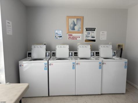 901 STUYVESANT-106 Union NJ 07083