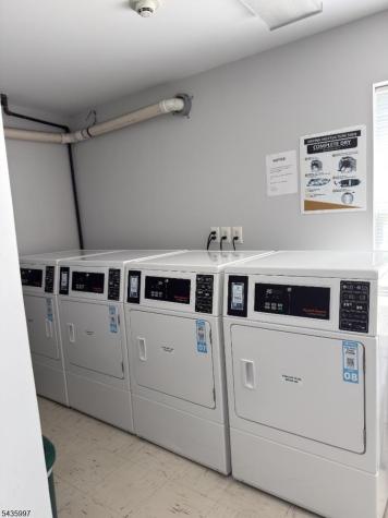 901 STUYVESANT-106 Union NJ 07083