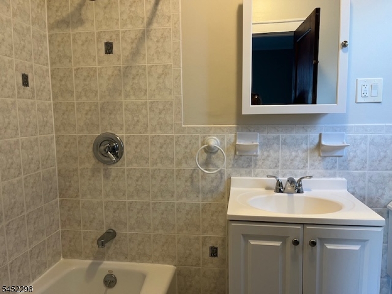 49 Park Avenue Bloomfield NJ 07003