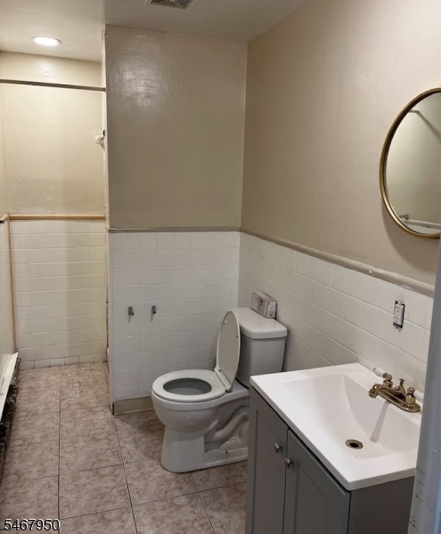 858 Elizabeth Avenue Elizabeth NJ 07201