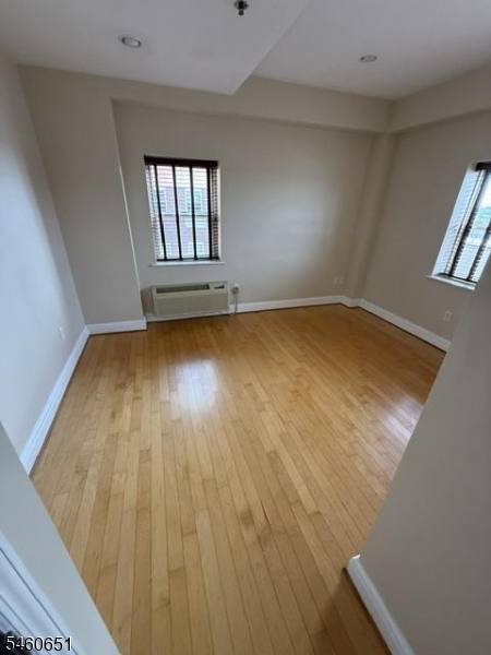 70 S Munn Avenue East Orange NJ 07018