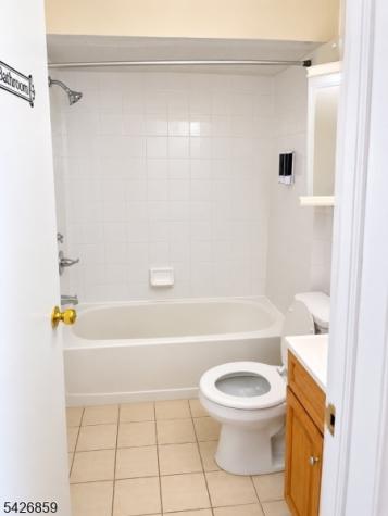 98 E Centre Street Nutley NJ 07110