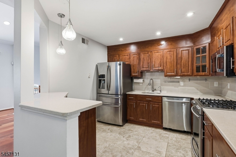 314 Winthrop Drive Nutley NJ 07110
