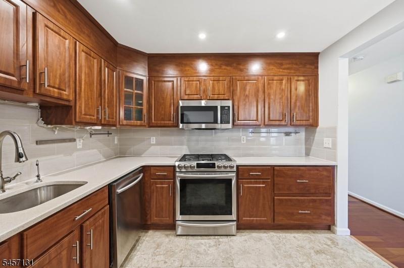 314 Winthrop Drive Nutley NJ 07110