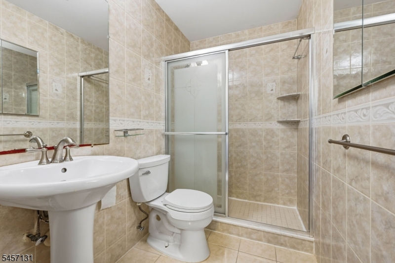 314 Winthrop Drive Nutley NJ 07110