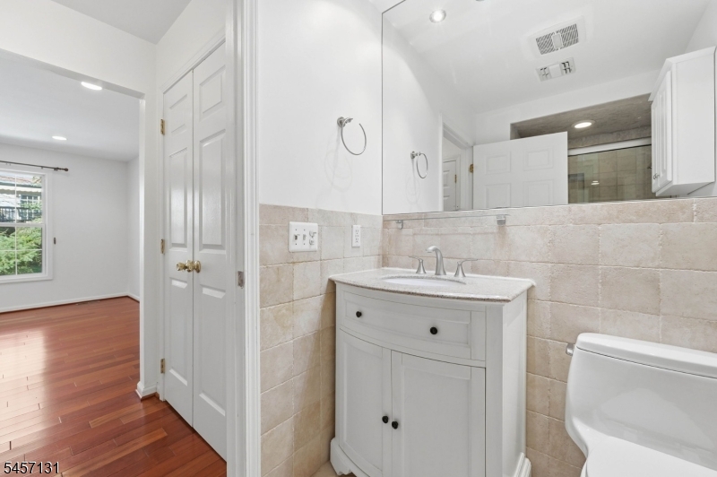 314 Winthrop Drive Nutley NJ 07110