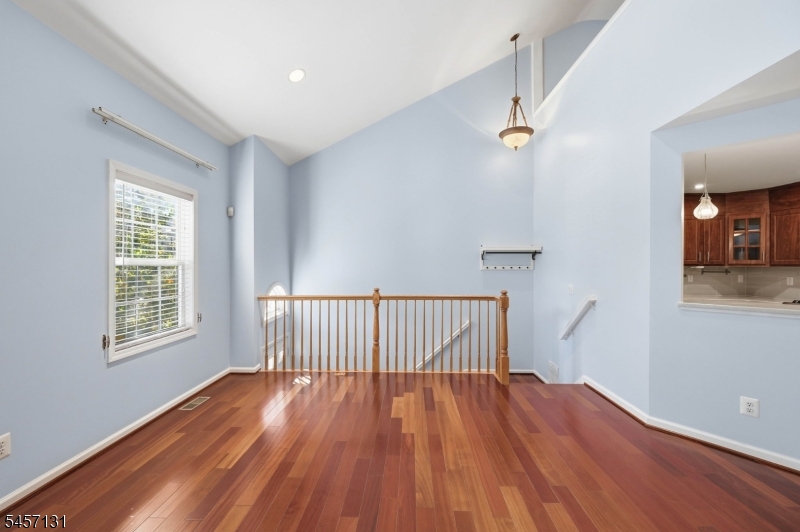 314 Winthrop Drive Nutley NJ 07110