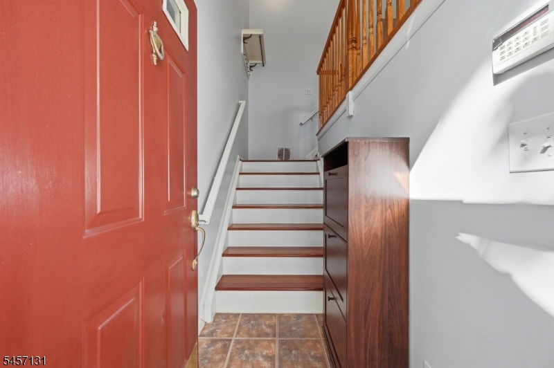 314 Winthrop Drive Nutley NJ 07110