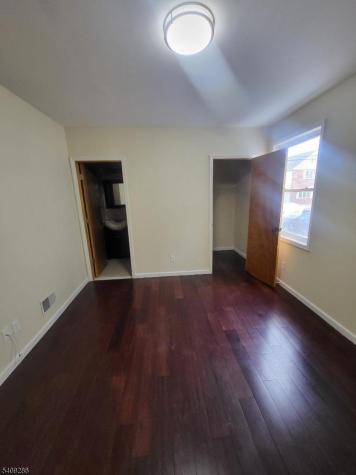 620 Mcgillvray Place Linden NJ 07036