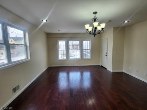 620 Mcgillvray Place Linden NJ 07036