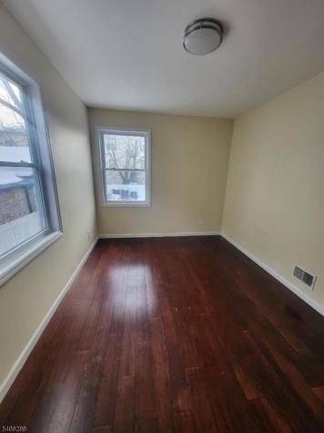 620 Mcgillvray Place Linden NJ 07036