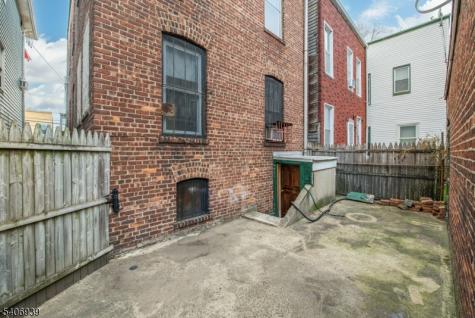 92 Mallory Avenue Jersey City NJ 07304