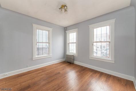 92 Mallory Avenue Jersey City NJ 07304