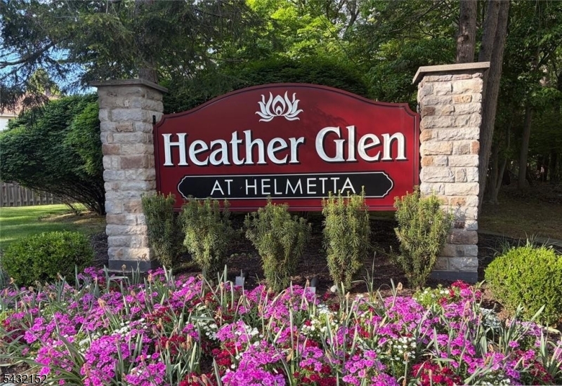 2509 Candlelight Court Helmetta NJ 08828